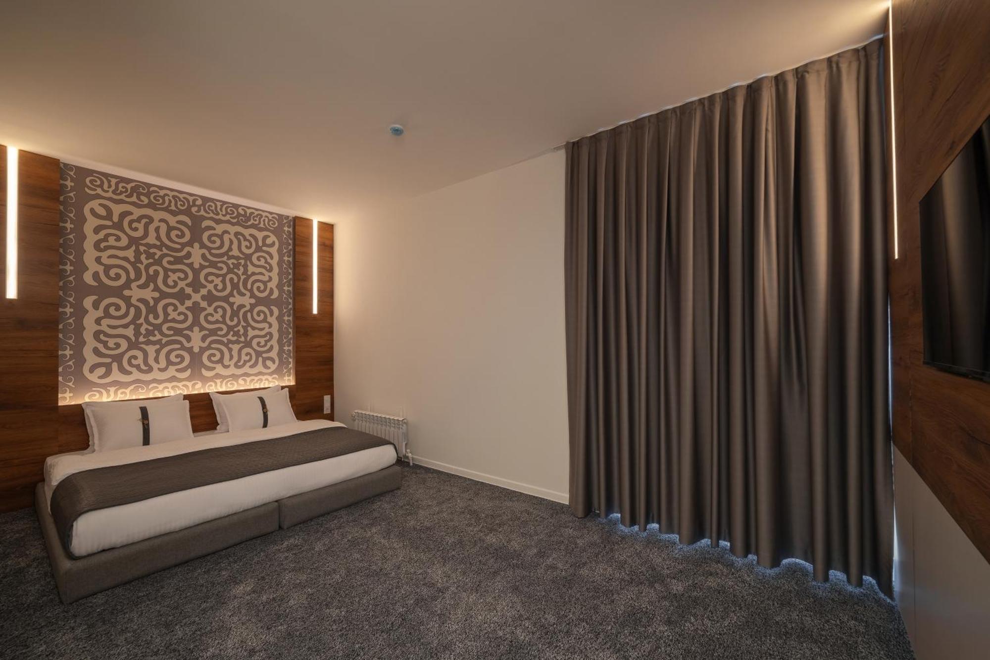 Duo Hotel By Futuro บิชเคก ภายนอก รูปภาพ